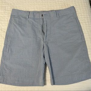Mens seersucker shorts size 36, nice boutique brand, never worn no tags